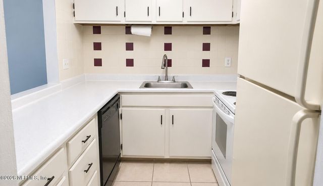 1500 VIRGINIA Avenue 209, Daytona Beach, FL 32114