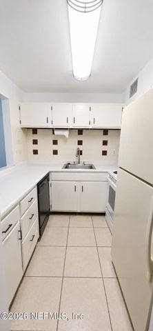 1500 VIRGINIA Avenue 209, Daytona Beach, FL 32114