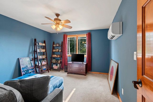 3110 SEAFARER WAY, Suamico, WI 54173