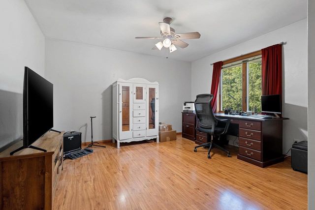 3110 SEAFARER WAY, Suamico, WI 54173