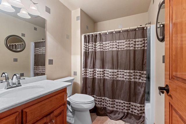3110 SEAFARER WAY, Suamico, WI 54173