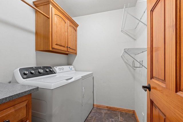 3110 SEAFARER WAY, Suamico, WI 54173