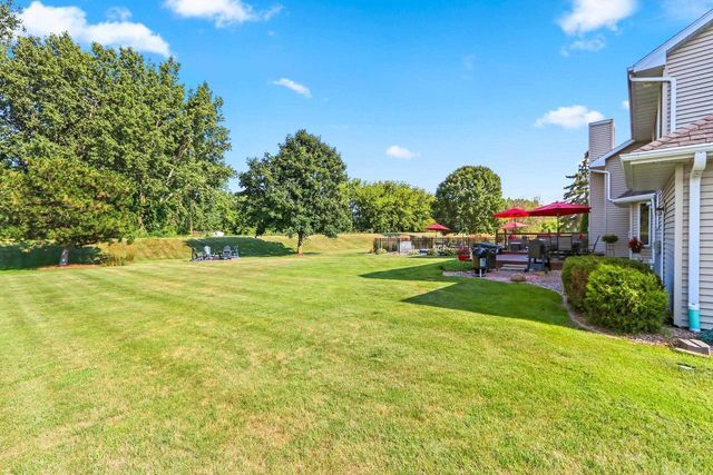 3110 SEAFARER WAY, Suamico, WI 54173