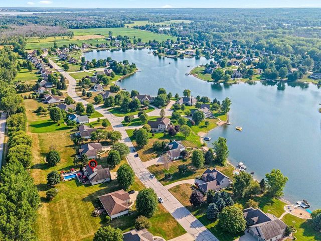 3110 SEAFARER WAY, Suamico, WI 54173