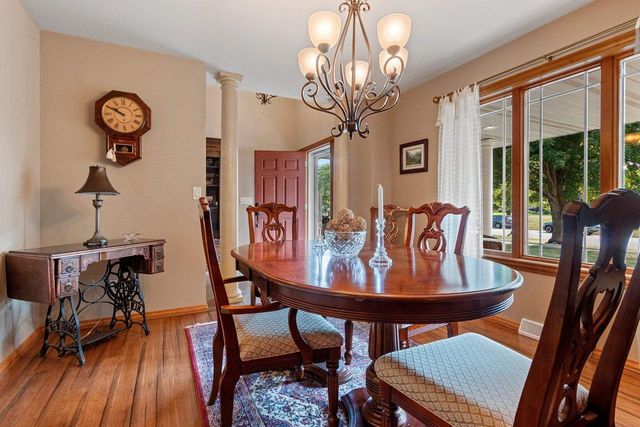 3110 SEAFARER WAY, Suamico, WI 54173