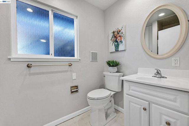 879 Via Seville, Livermore, CA 94550