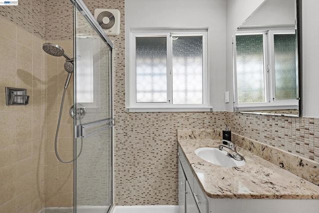 879 Via Seville, Livermore, CA 94550