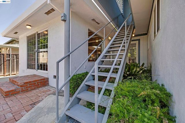 879 Via Seville, Livermore, CA 94550
