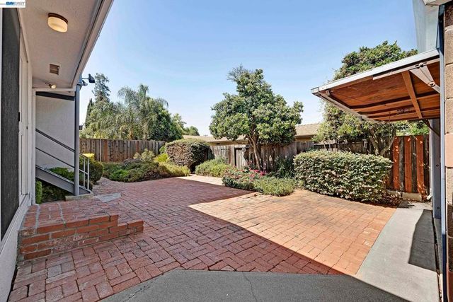 879 Via Seville, Livermore, CA 94550