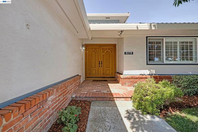 879 Via Seville, Livermore, CA 94550