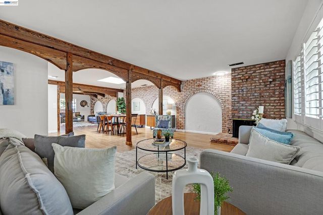 879 Via Seville, Livermore, CA 94550