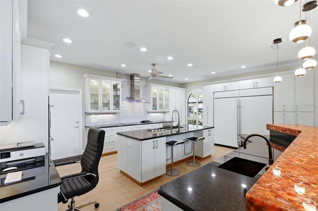 7274 VILLA D ESTE DRIVE, Sarasota, FL 34238