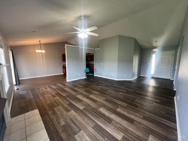 5087 Panhandle Road, New Vienna, OH 45159