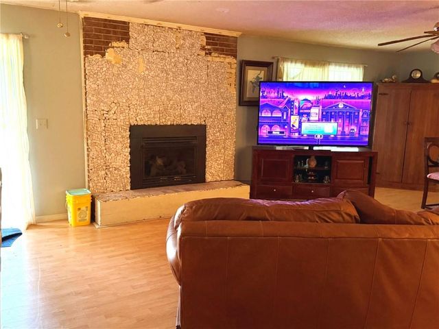 6113 Ayrin Rooke Lane, Blackshear, GA 31516