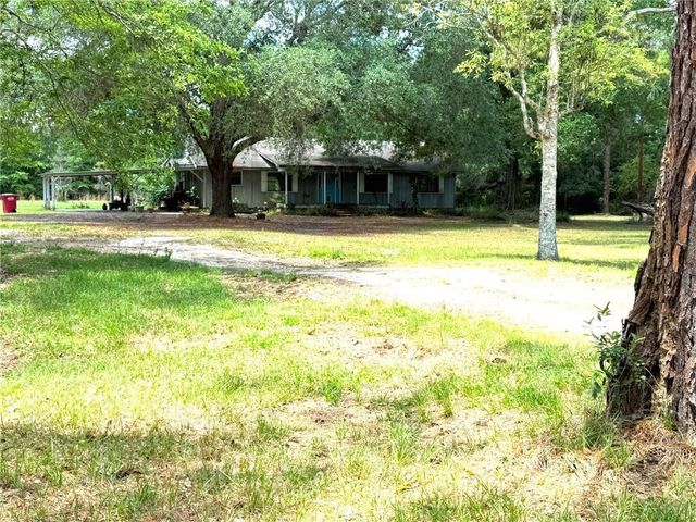 6113 Ayrin Rooke Lane, Blackshear, GA 31516