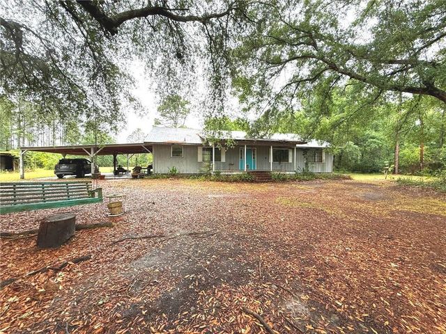 6113 Ayrin Rooke Lane, Blackshear, GA 31516