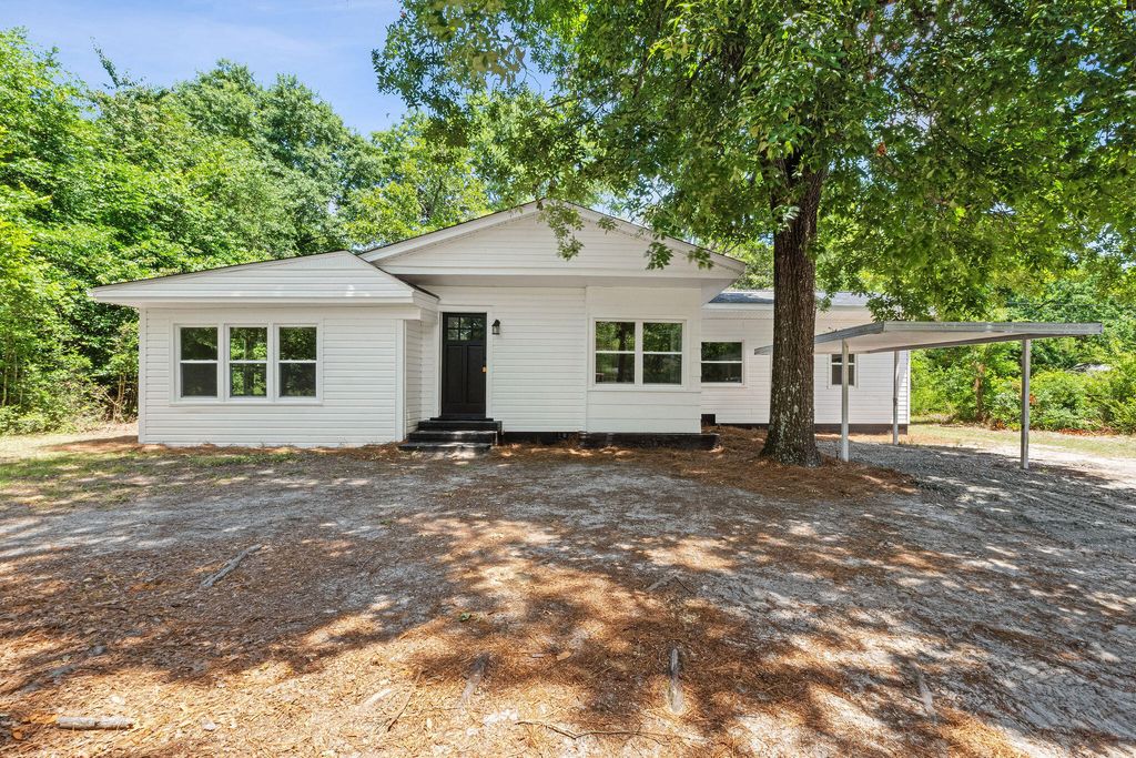 506 Old Whiskey Road N, New Ellenton, SC 29809