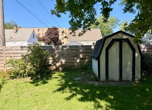 543 E Saratoga Street, Ferndale, MI 48220