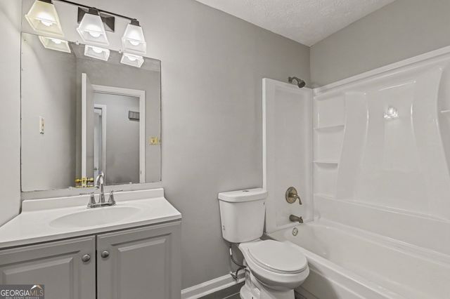 2915 Lajean Drive, Atlanta, GA 30349