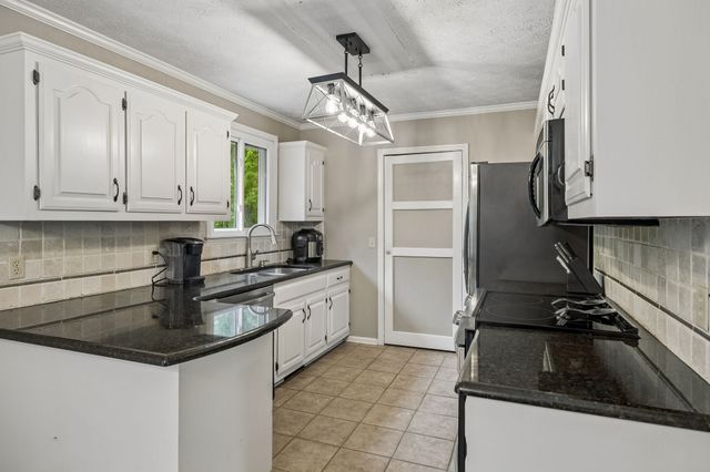 1006 Cynthia Trl, Goodlettsville, TN 37072