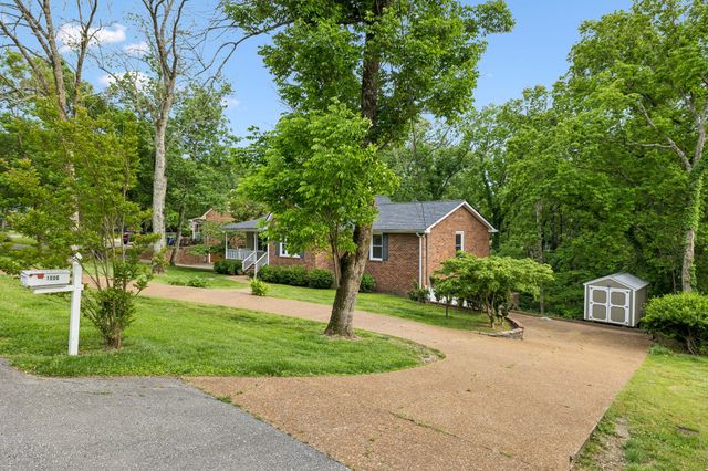 1006 Cynthia Trl, Goodlettsville, TN 37072