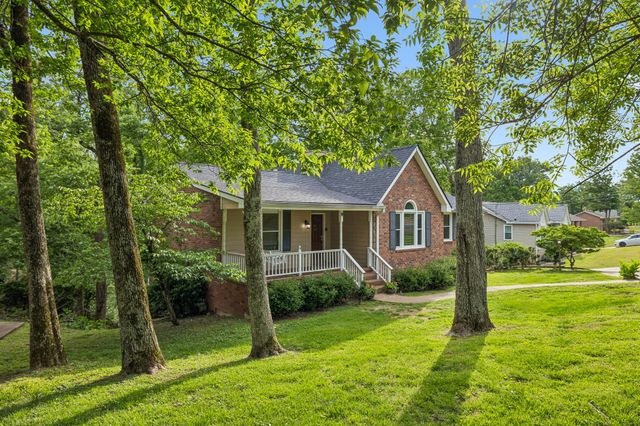 1006 Cynthia Trl, Goodlettsville, TN 37072