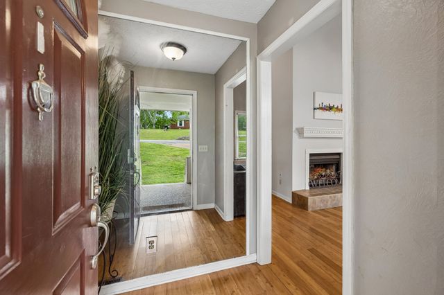 1006 Cynthia Trl, Goodlettsville, TN 37072
