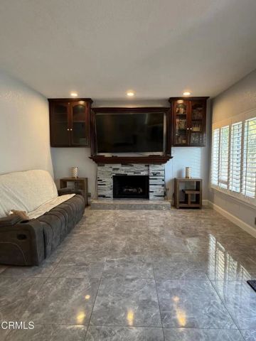 1940 Kensington Lane, Oxnard, CA 93030