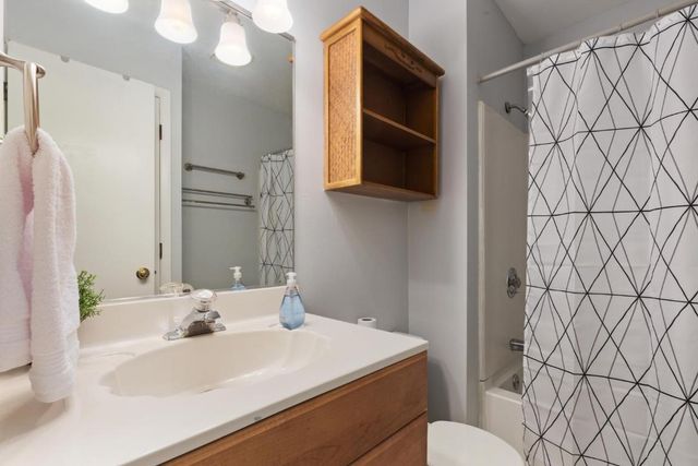 334 Summerwalk Circle, Chapel Hill, NC 27517