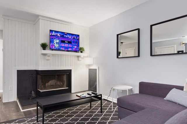 334 Summerwalk Circle, Chapel Hill, NC 27517