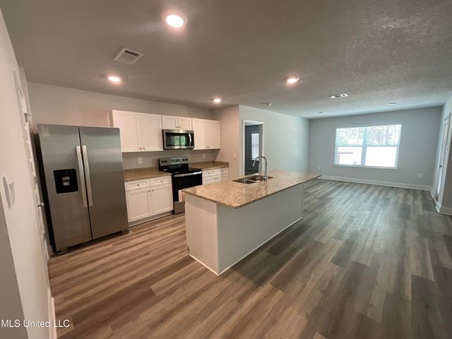18559 Water Oak Way, Biloxi, MS 39532