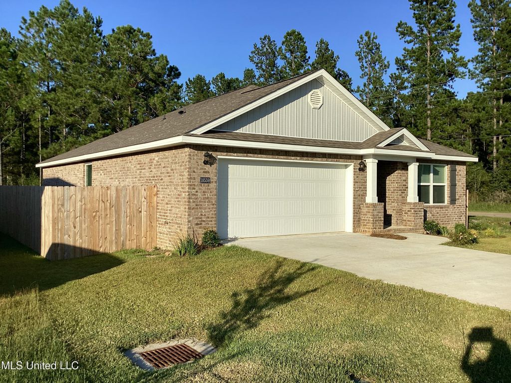 18559 Water Oak Way, Biloxi, MS 39532