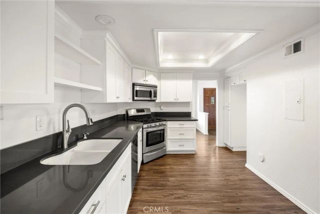 9757 La Monica Drive, Rancho Cucamonga, CA 91730