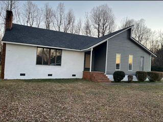 2144 S Third Street, Mebane, NC 27302