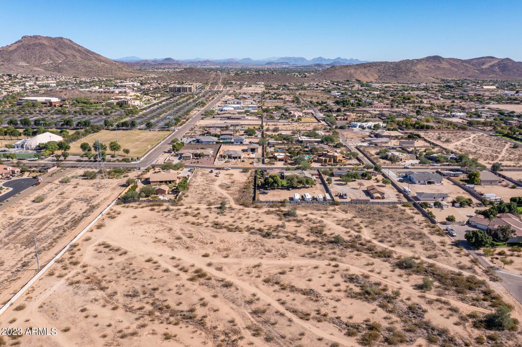 Image 10 of property listing at 0 N 73rd Avenue -, Peoria, AZ 85383