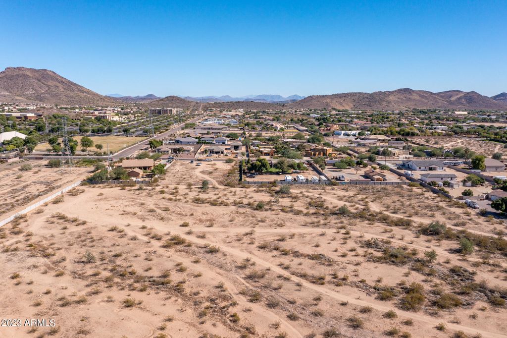 Image 3 of property listing at 0 N 73rd Avenue -, Peoria, AZ 85383