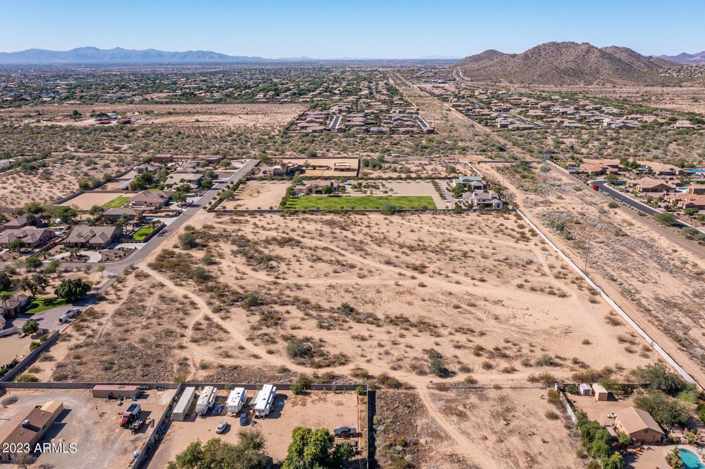 Image 8 of property listing at 0 N 73rd Avenue -, Peoria, AZ 85383