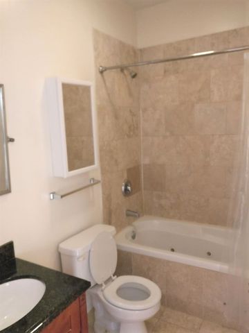 4347 N Sawyer Avenue 1D, Chicago, IL 60618