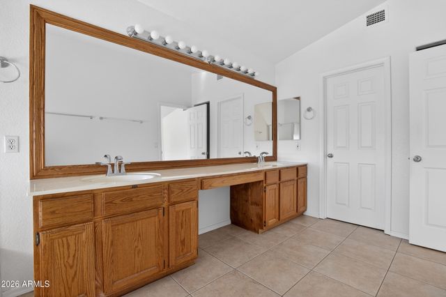 1363 E BUTLER Circle, Chandler, AZ 85225