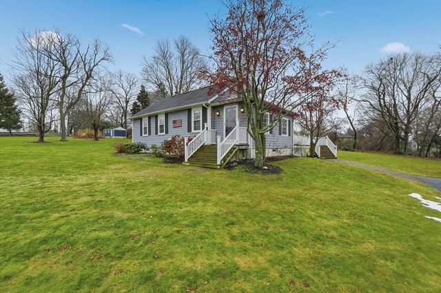 98 Cliffe Ave, Swansea, MA 02777