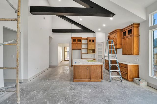 1045 N Aztec Ave, Odessa, TX 79764