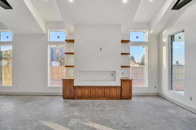 1045 N Aztec Ave, Odessa, TX 79764