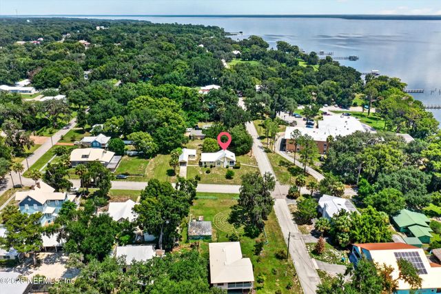 101 N LAKE Street, Crescent City, FL 32112
