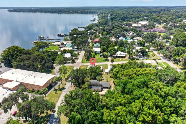 101 N LAKE Street, Crescent City, FL 32112