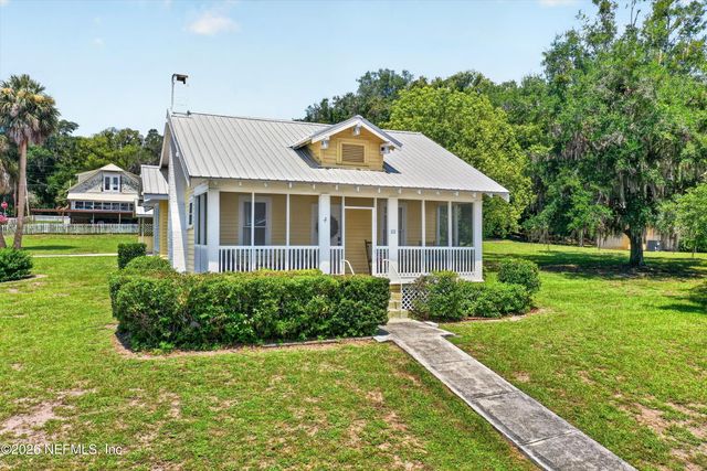 101 N LAKE Street, Crescent City, FL 32112