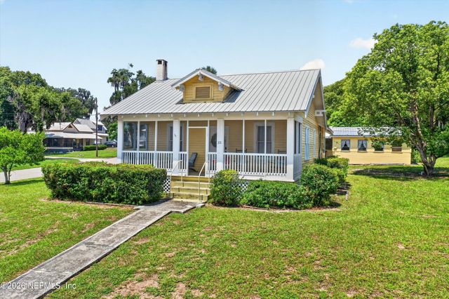 101 N LAKE Street, Crescent City, FL 32112
