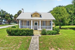 101 N LAKE Street, Crescent City, FL 32112
