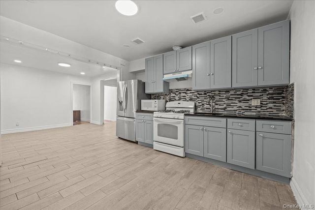 1311 Balcom Avenue, Bronx, NY 10461