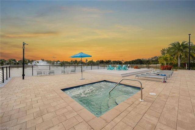 4552 Arboretum CIR 104, Naples, FL 34112