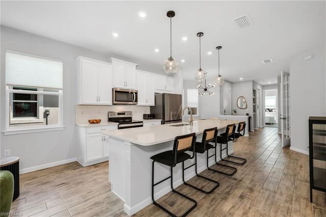 4552 Arboretum CIR 104, Naples, FL 34112